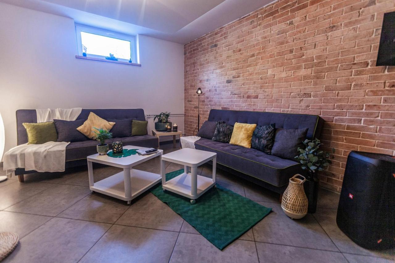 Gosciniec Przywidzki Bed & Breakfast *